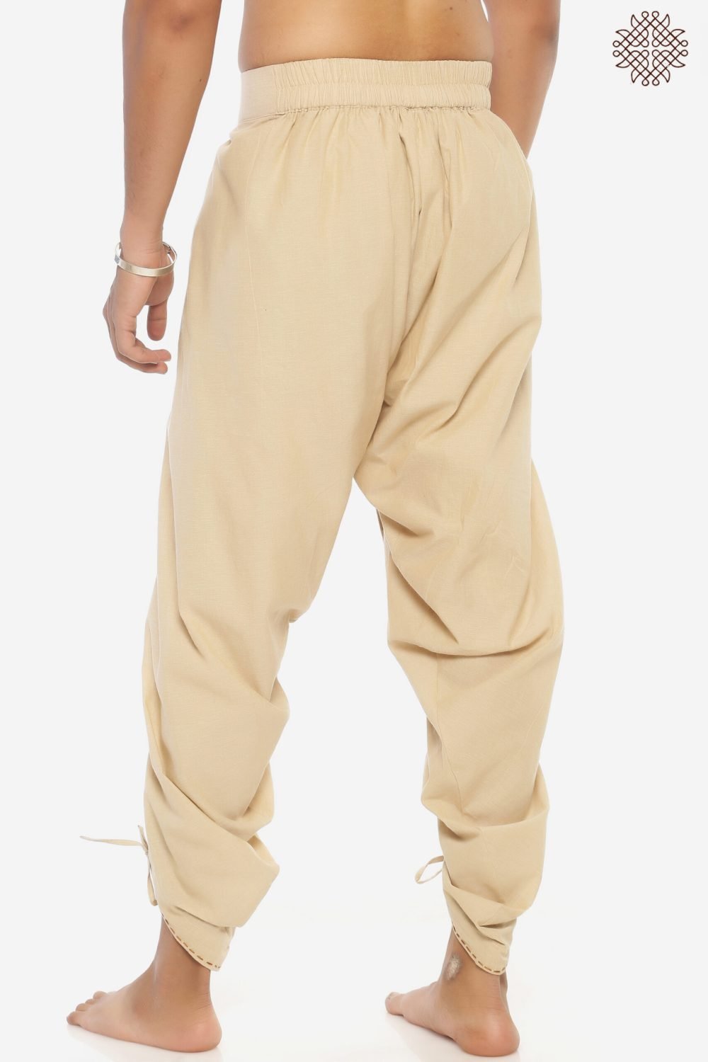 HariNa Yuvaka Dhotipants With Hand Stitched Border - Image 4