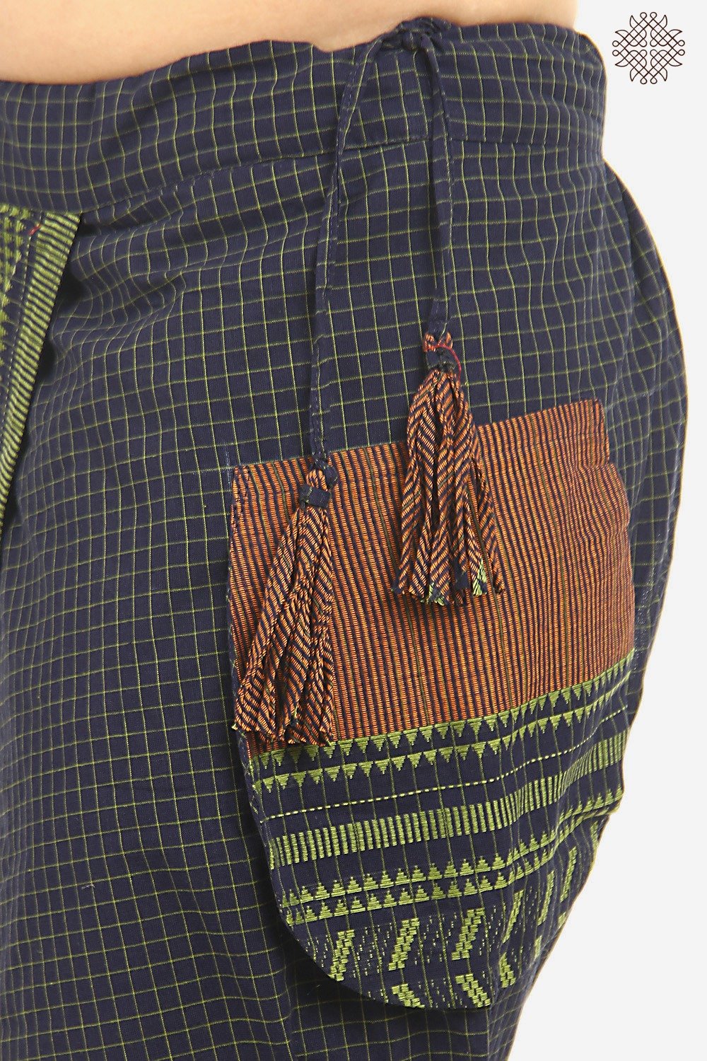 Handwoven Mangalgiri Yuvaki Dhoti Pants - Image 4