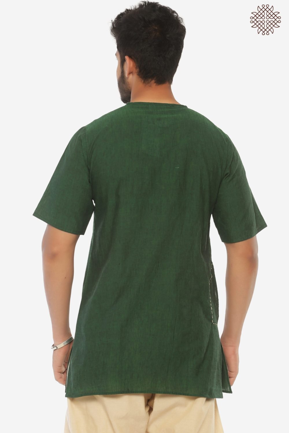 Haritah Kurta With Hand-Stitch Details - Image 4