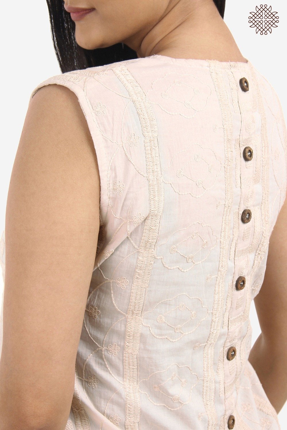 HariNa Embroidered Kurti - Image 5