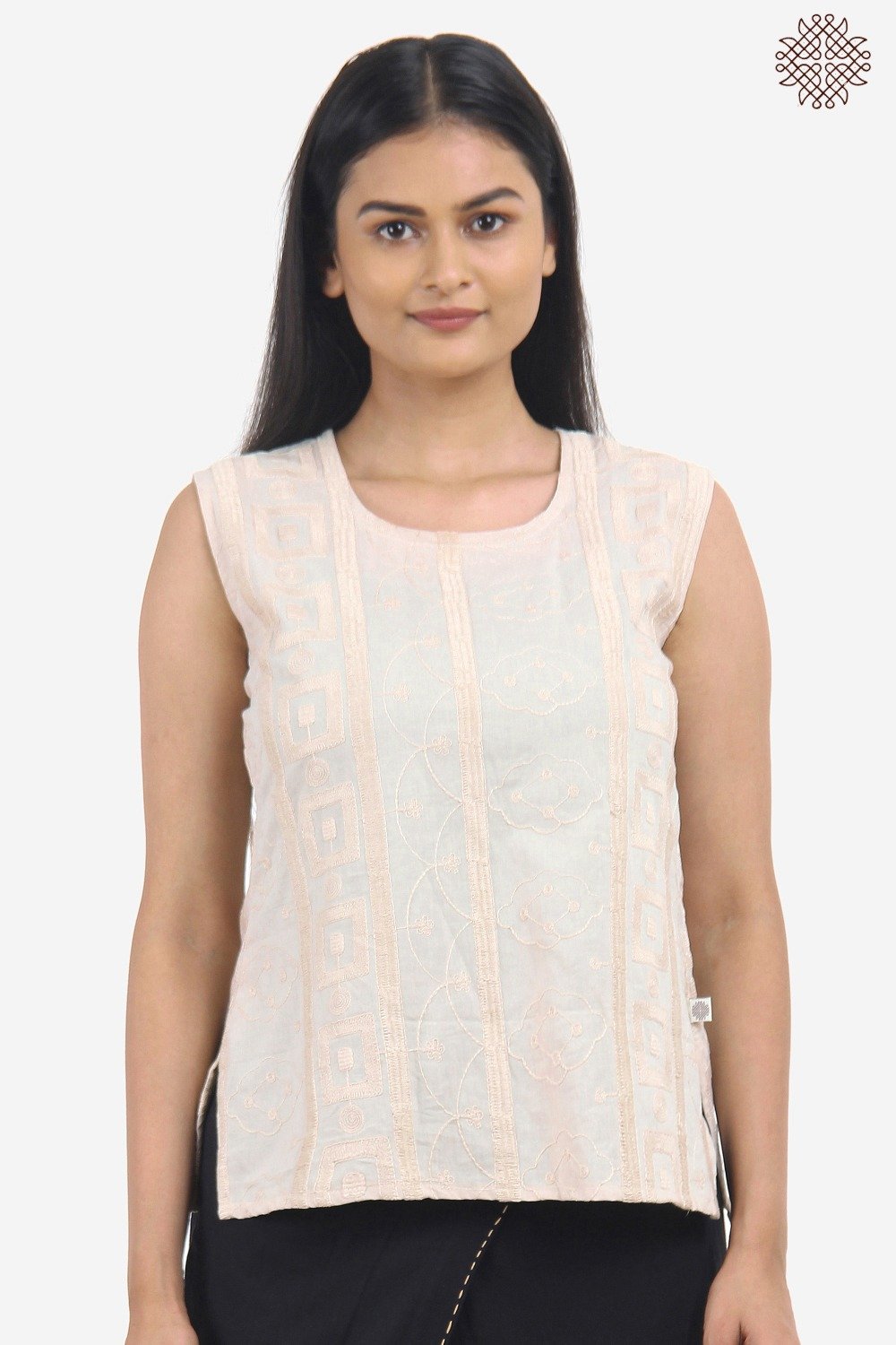 HariNa Embroidered Kurti - Image 2