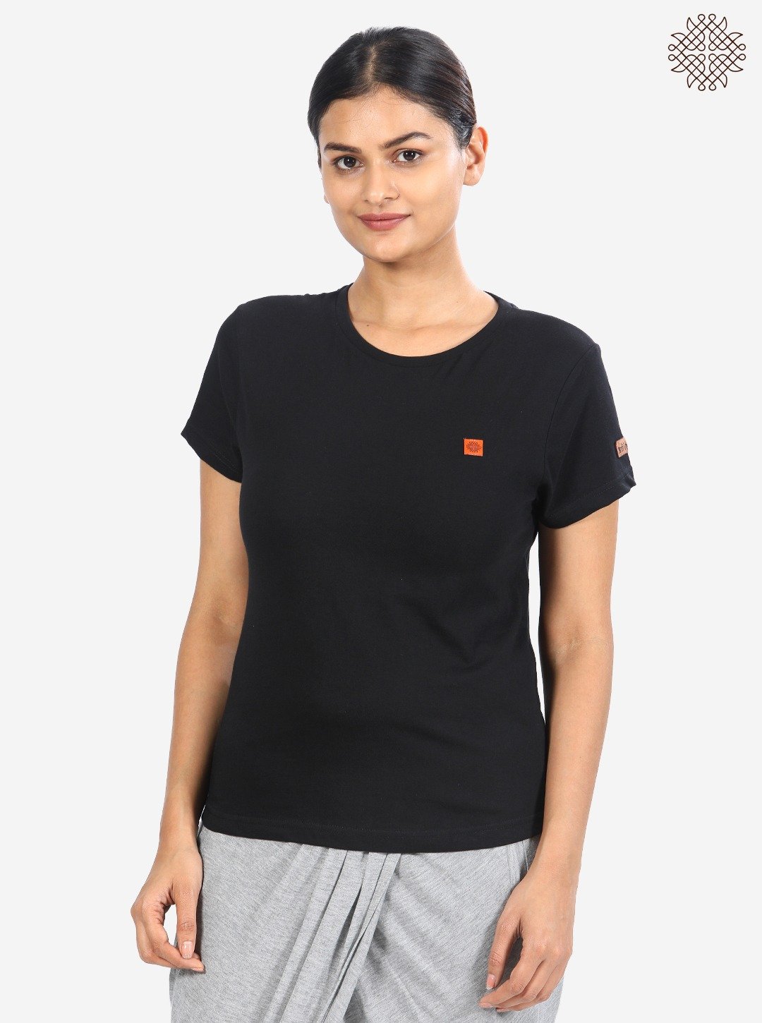 Crew-Neck T-shirt with sleeves crafted in 100% cotton - Image 2